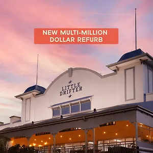 https://freedom-cairns-hostel.cairnshotels4all.com